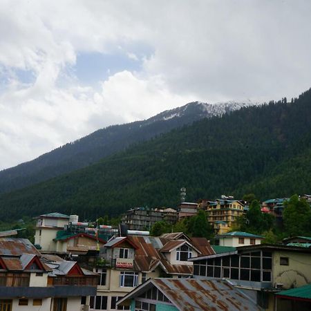 Hotel Magnolia Mallroad Manali Exterior foto