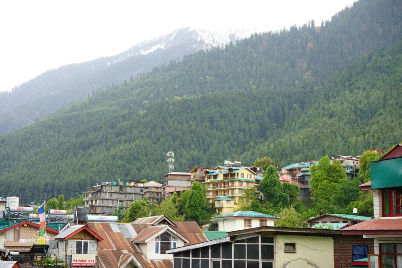 Hotel Magnolia Mallroad Manali Exterior foto