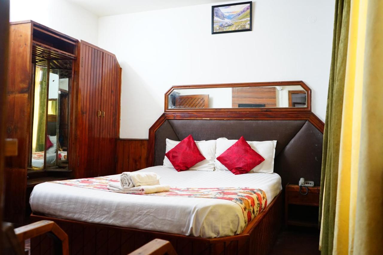 Hotel Magnolia Mallroad Manali Exterior foto